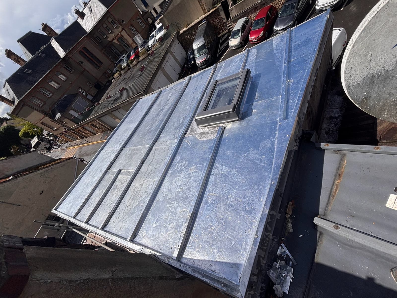 Détail des joints de la toiture zinc terminée